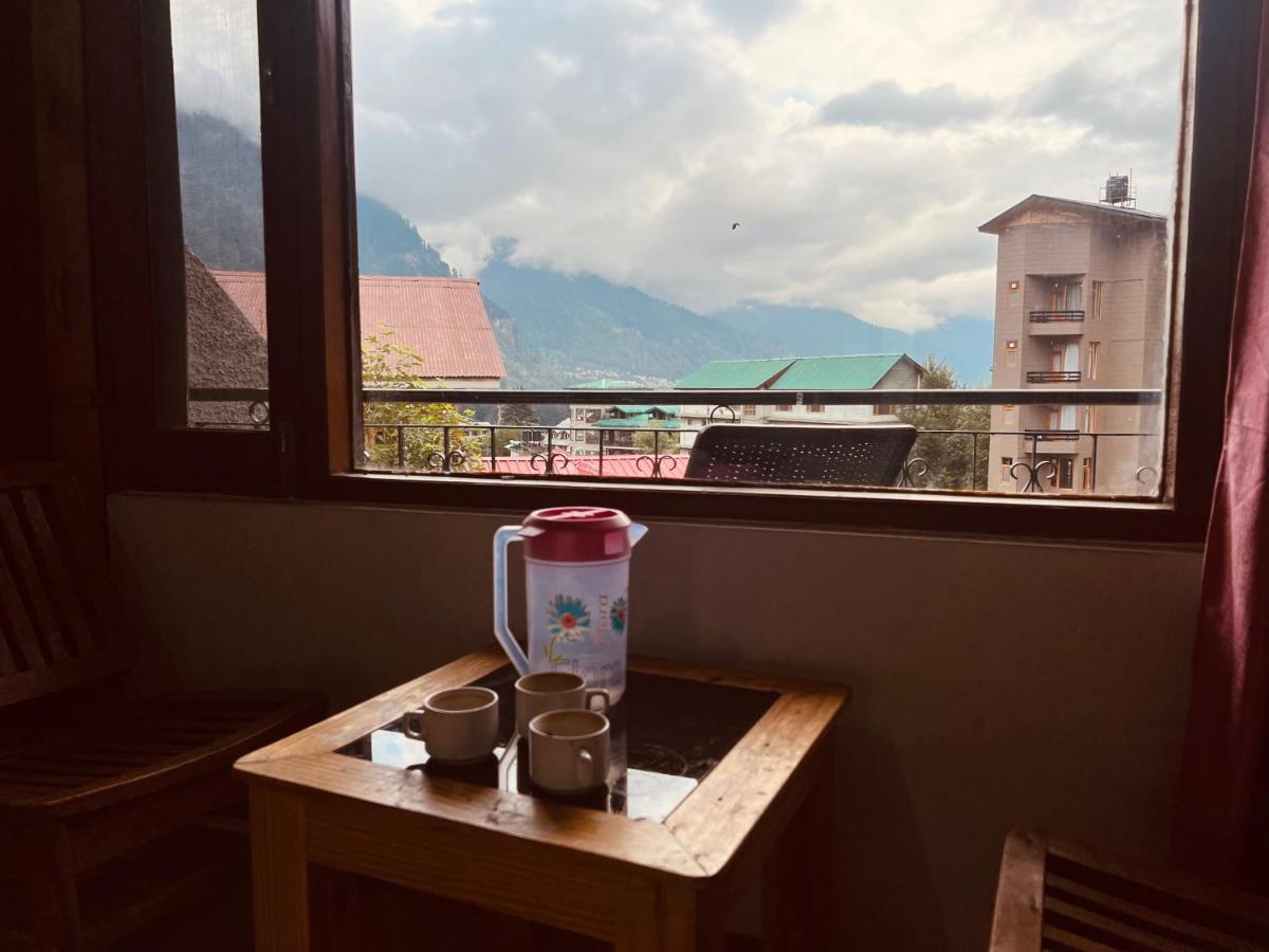 Hotel Solitaire - With Best View Of Mountains Manali  Ngoại thất bức ảnh